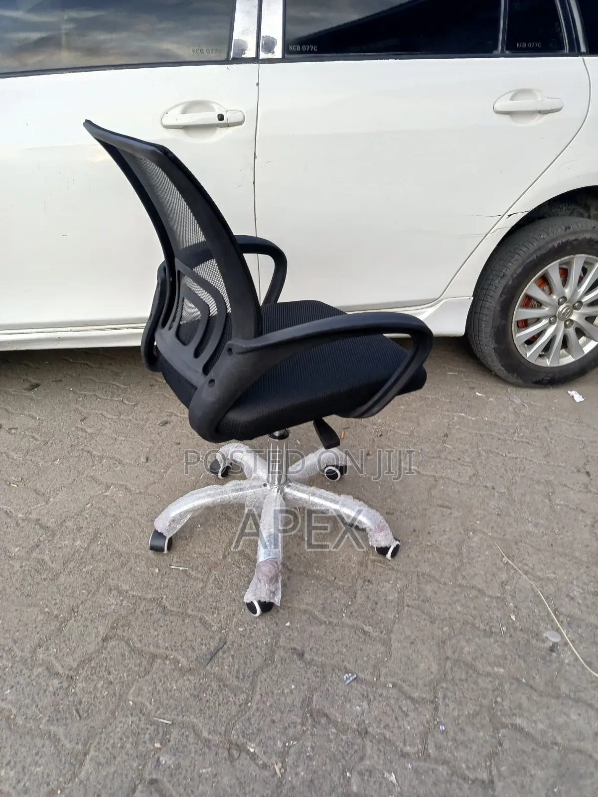 Mesh Office Chair.