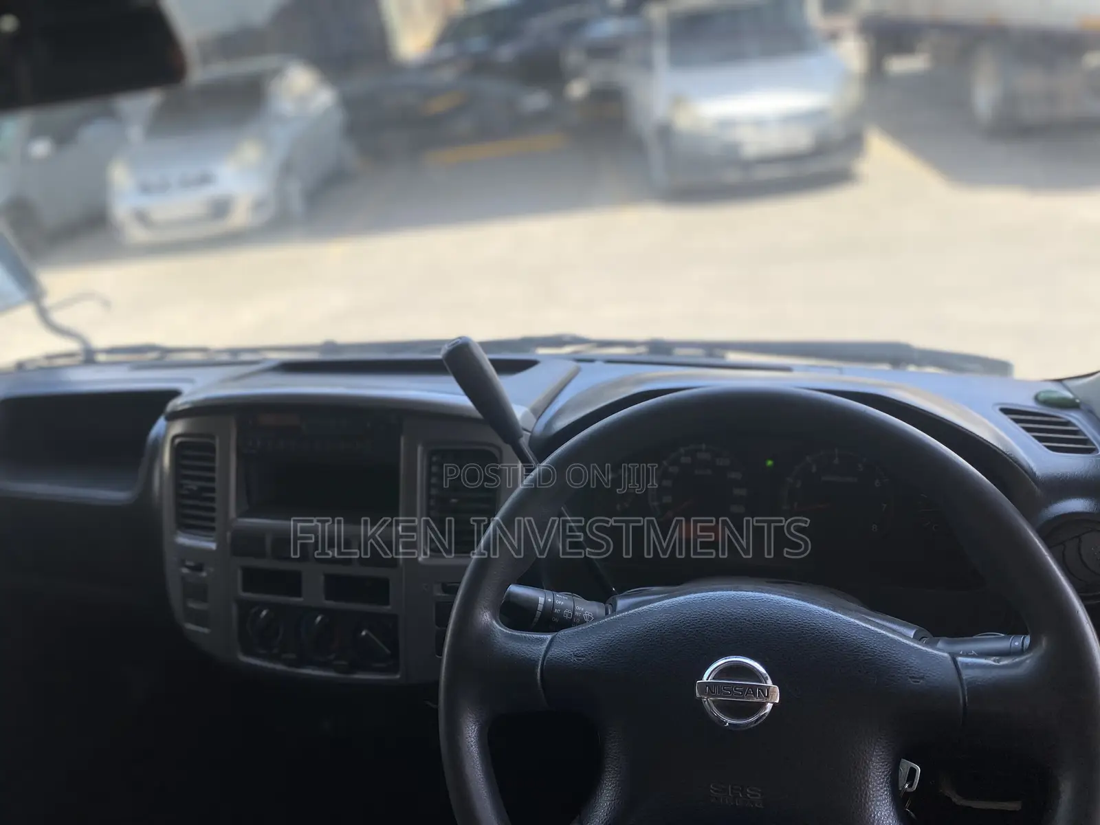 Nissan Caravan (Urvan) 2011 White