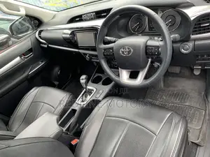 Toyota Hilux 2020 Black