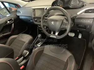 Peugeot 2008 1.2 PureTech (130 Hp) 2018 Red