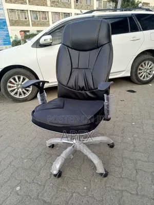 Reclining Executive Office Chair.