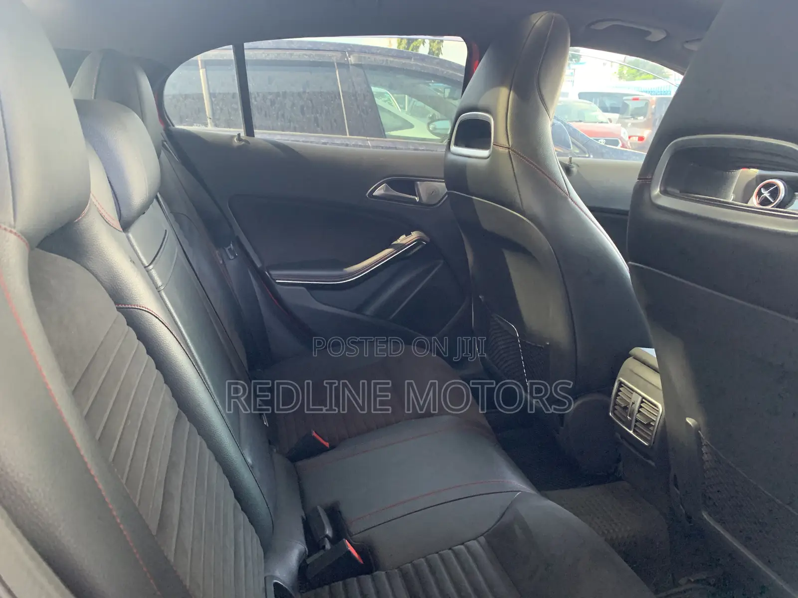 Mercedes-Benz GLA-Class 2017 Red