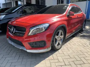 Mercedes-Benz GLA-Class 2017 Red
