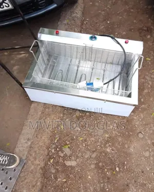 Stable Complete Chips Fryer