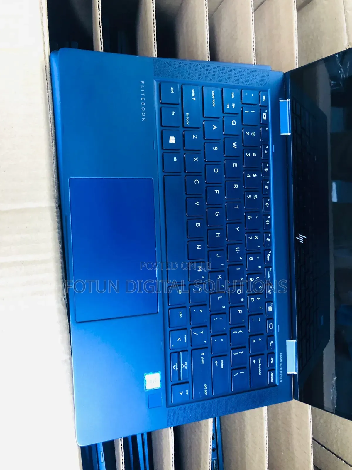 Laptop HP Dragonfly G4 8GB Intel Core I5 SSD 256GB