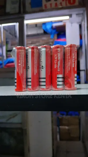 Ultrafire 3.7V Battery Rechargeable 18650 Battery 3.7 Volts