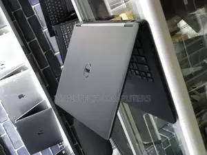 Laptop Dell Latitude E7470 8GB Intel Core I5 SSD 256GB