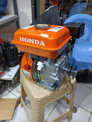 Honda 7.5hp Petrol Engine - thumbnail 2