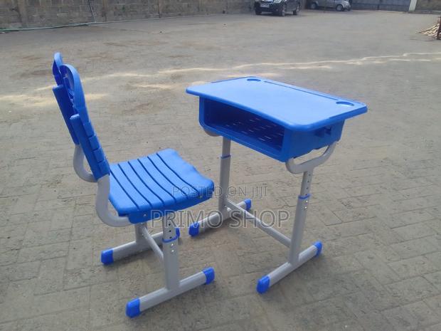 Contemporary Adjustable Kid's Desk - main view