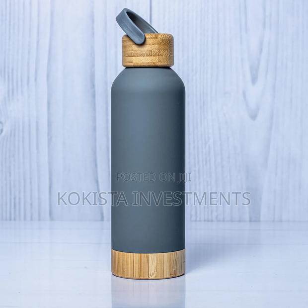 Thermo Flask/ Bottles With Wooden Lid and Base