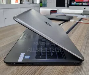 Laptop HP 15-Dy2075tg 8GB Intel Core I7 HDD 1T