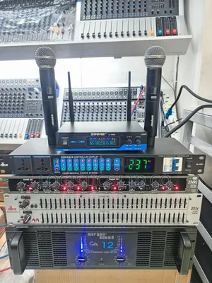Complete PA System Machine/Soundcraft Mixer Ca12 Amplifier