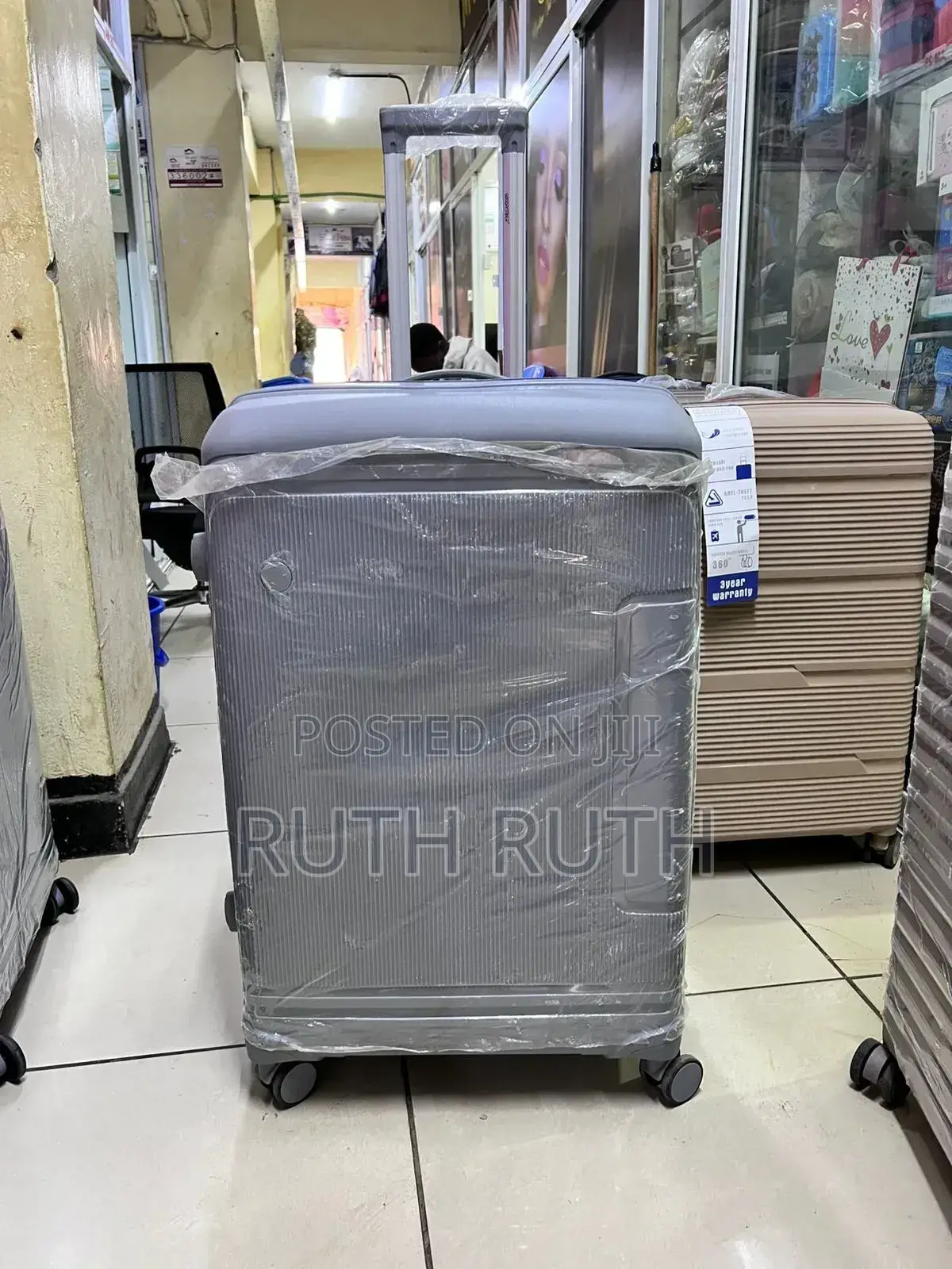 Unbreakable Rubber Suitcase Large