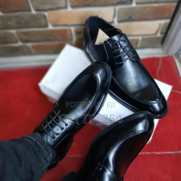  _Laced Officials Restocked Fully In_ 
 _Size 39-45_ - thumbnail 2