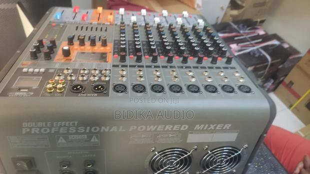 Powered Mixer 8ch 4000watts