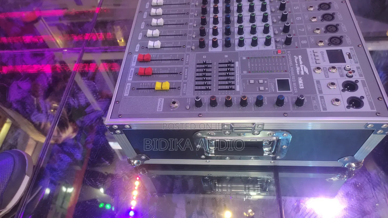 Powered Mixer 8ch Soundcraft