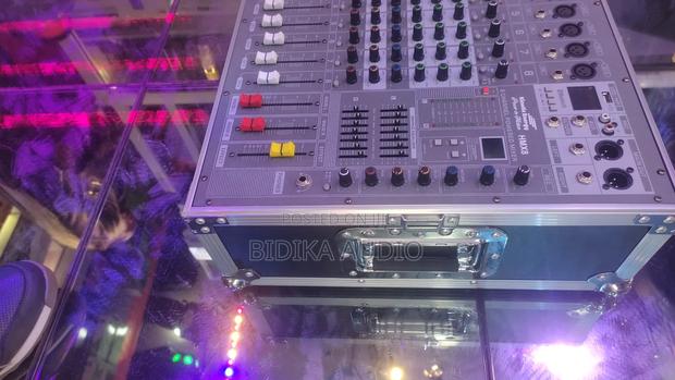 Powered Mixer 8ch Soundcraft - thumbnail 2