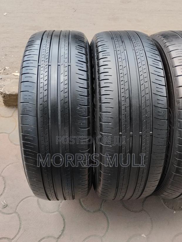 225/60r18 Dunlop - thumbnail 2