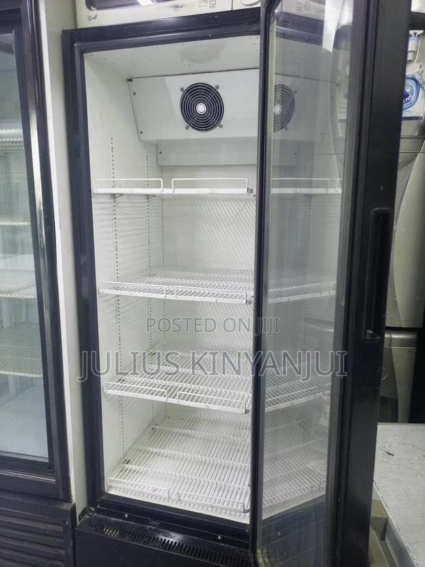 Commercial Display Fridge - thumbnail 2