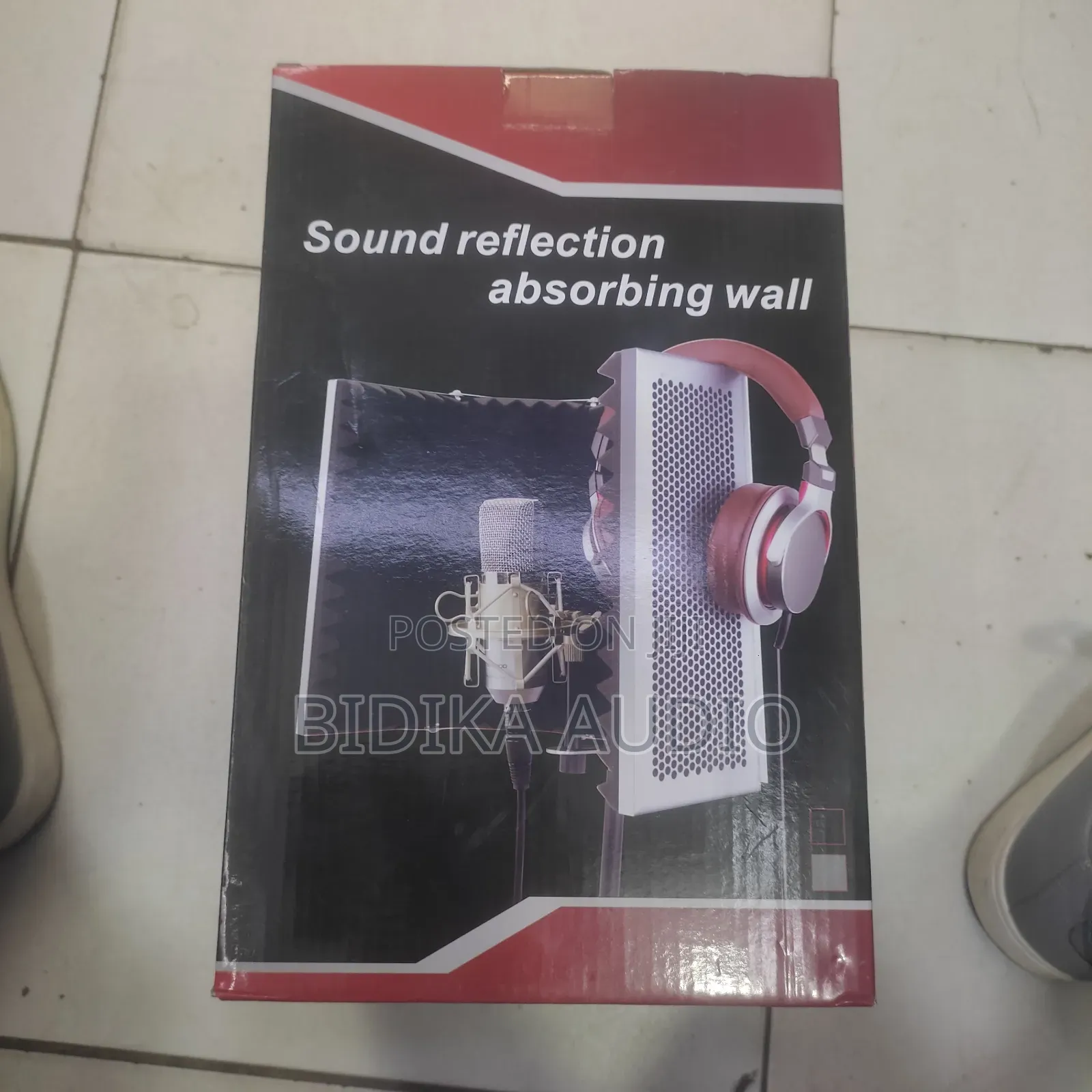 Sound Reflection Absorbing Wall