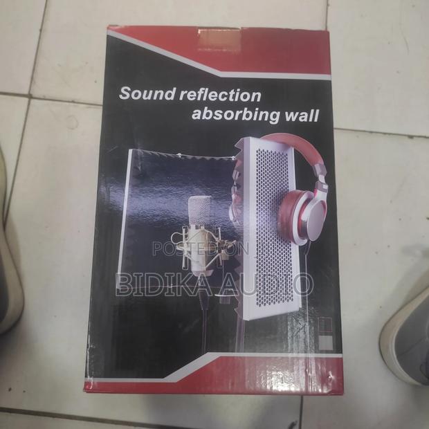 Sound Reflection Absorbing Wall