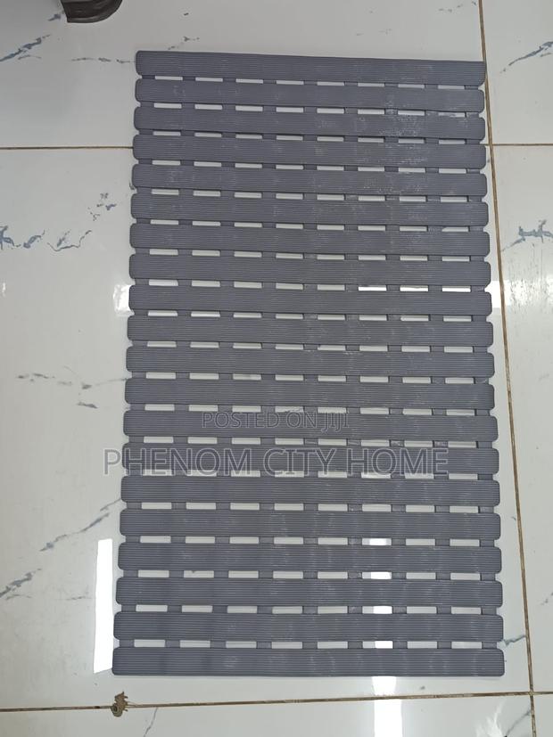 Modern Design Bathroom Mats