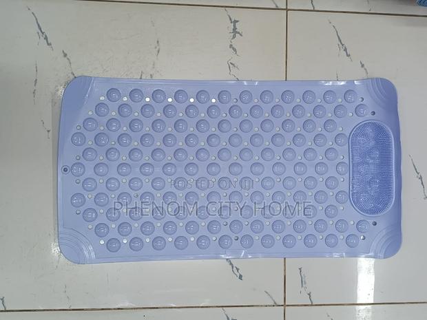 Modern Bathroom Mats With Scrubber - thumbnail 2