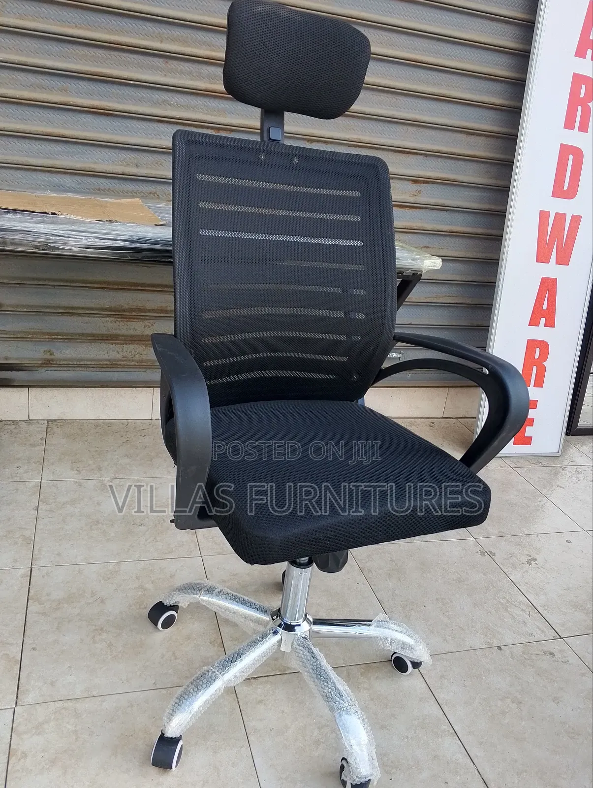 Revolving Headrest Office Chair