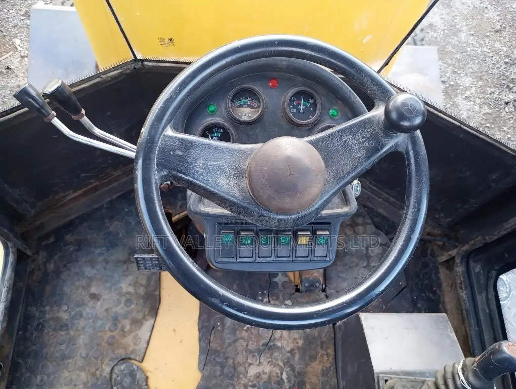 Powermac WL910 Half Ton Loader/Shovel