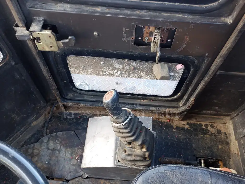 Powermac WL910 Half Ton Loader/Shovel