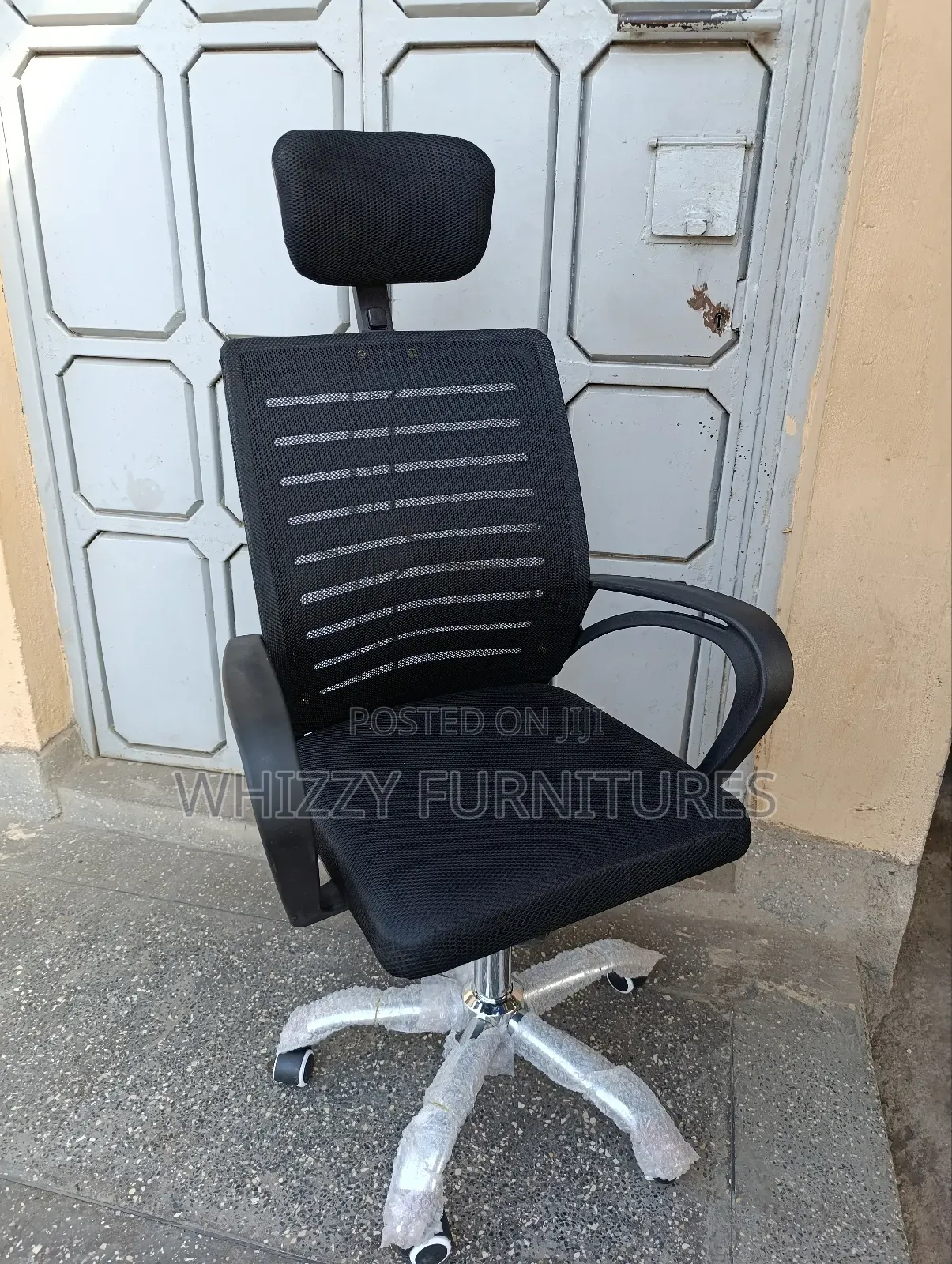 Armrest Office Chair