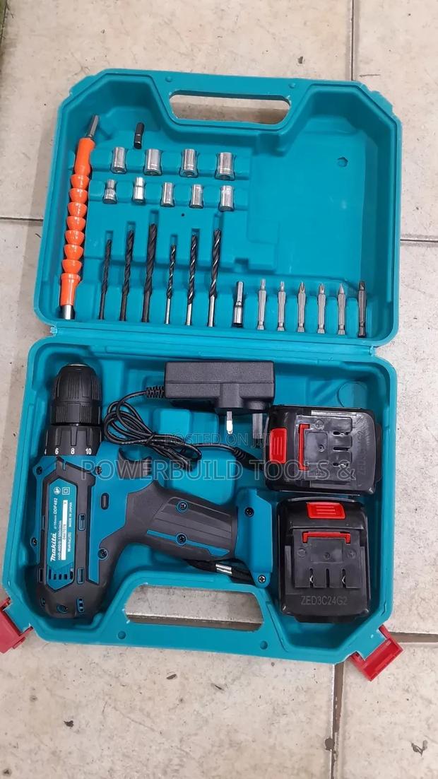 Makita 21V Cordless Drill - thumbnail 3