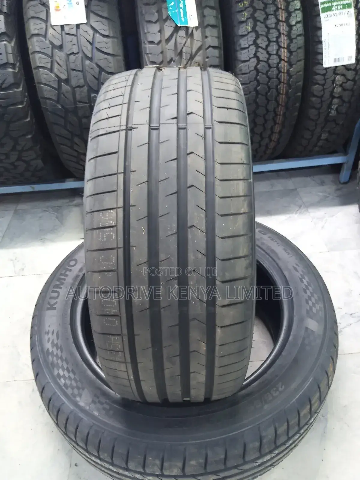 225/35r19 Royal Black Tire