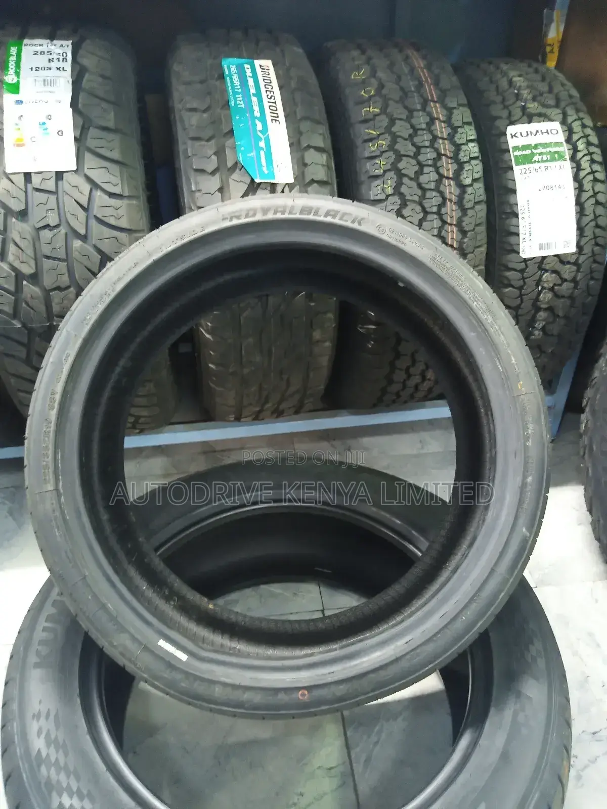 225/35r19 Royal Black Tire