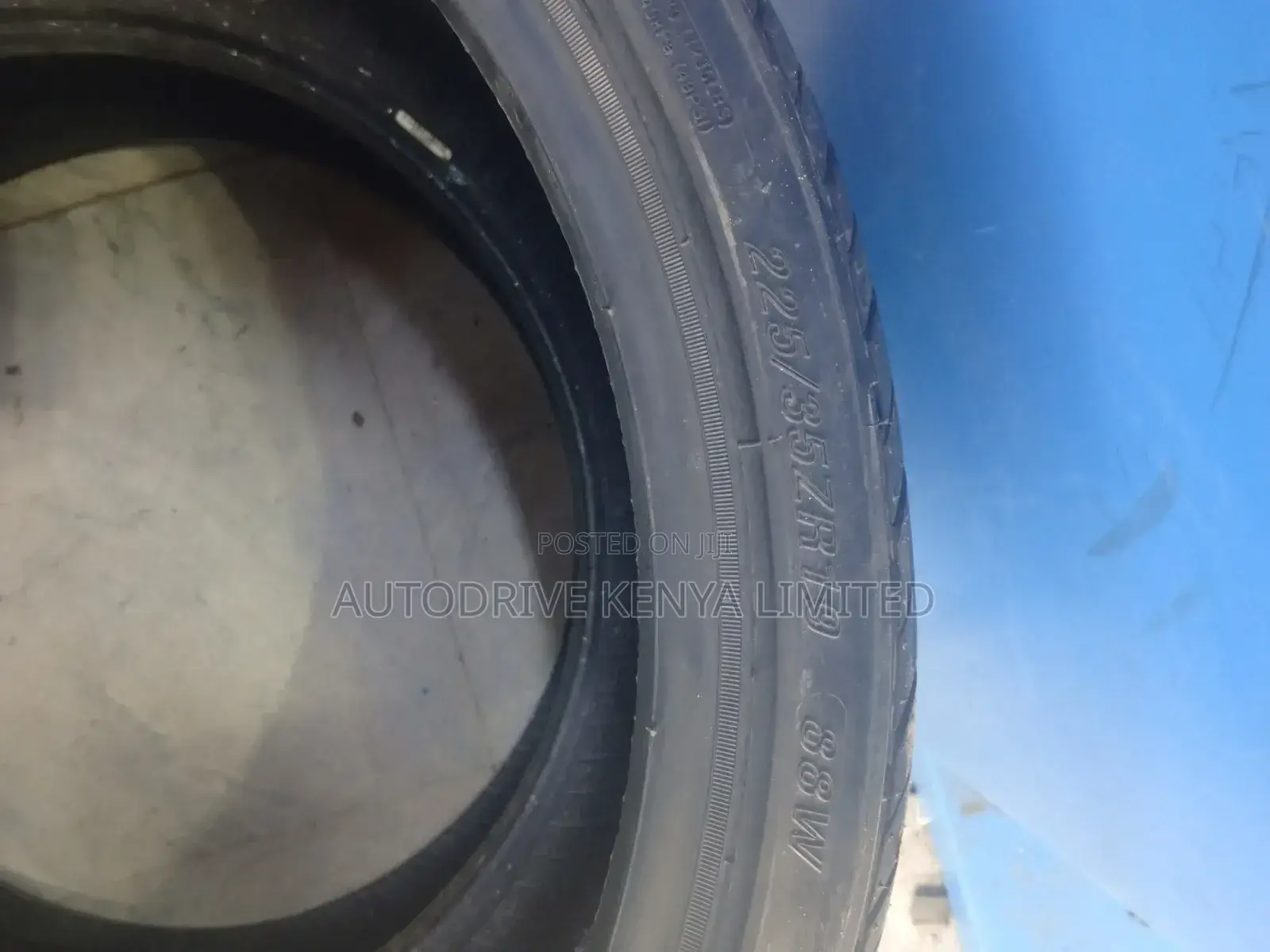 225/35r19 Mazzini Tire