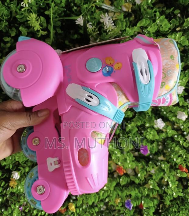 Quality Kids Beginner Trainers ( Skates Protective Gear) - thumbnail 4