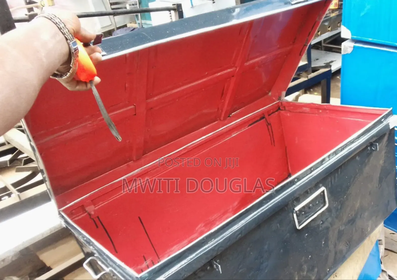 Top Classic Quality Fit Metallic Box