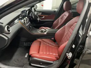 Mercedes-Benz C200 2018 Black