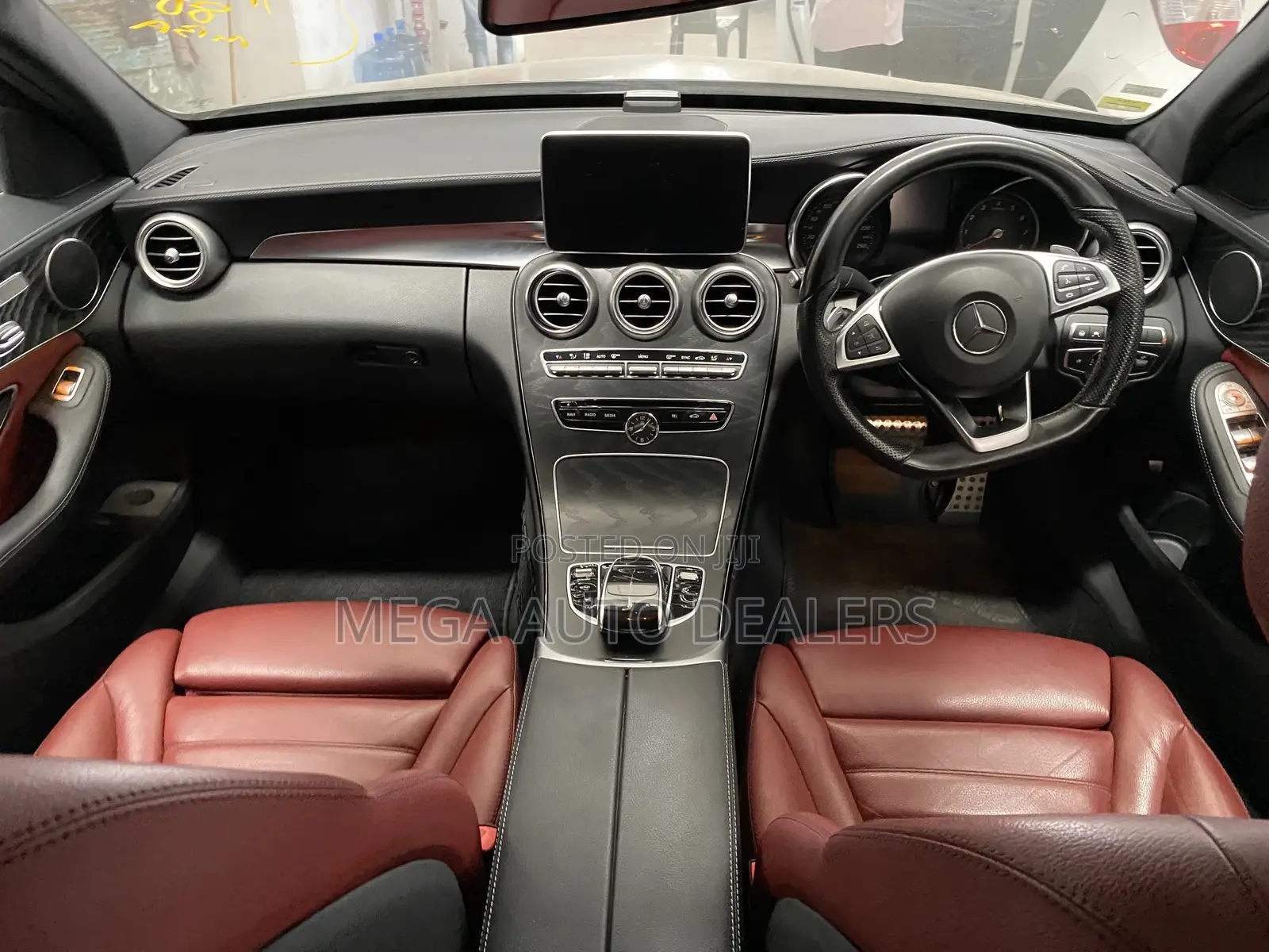 Mercedes-Benz C200 2018 Black