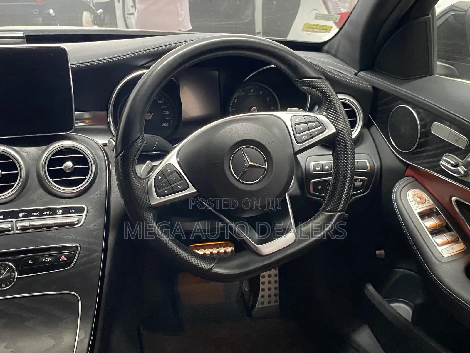 Mercedes-Benz C200 2018 Black