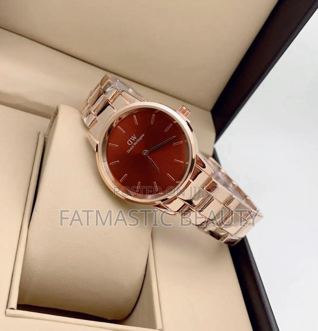 Classy Daniel Wellington Watch for Women - thumbnail 3