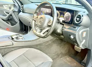 Mercedes-Benz E250 2018 Blue