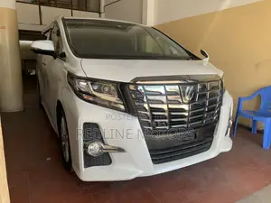 Toyota Alphard 2.5 Petrol AWD 2017 Pearl