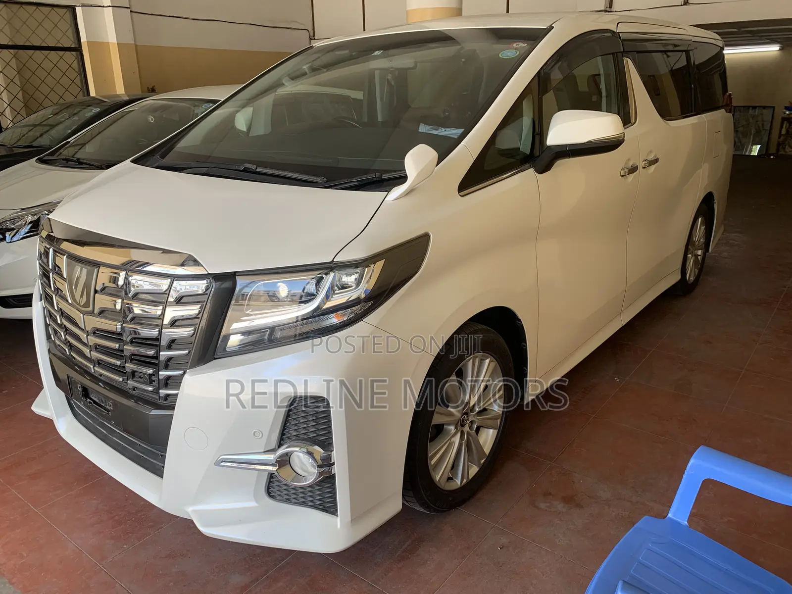 Toyota Alphard 2.5 Petrol AWD 2017 Pearl