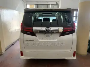 Toyota Alphard 2.5 Petrol AWD 2017 Pearl