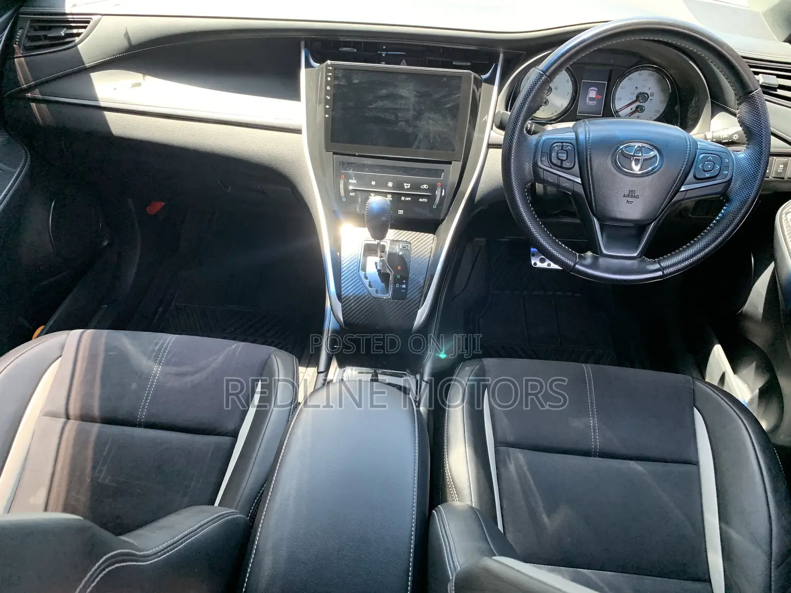 Toyota Harrier 2.0 4WD 2015 White