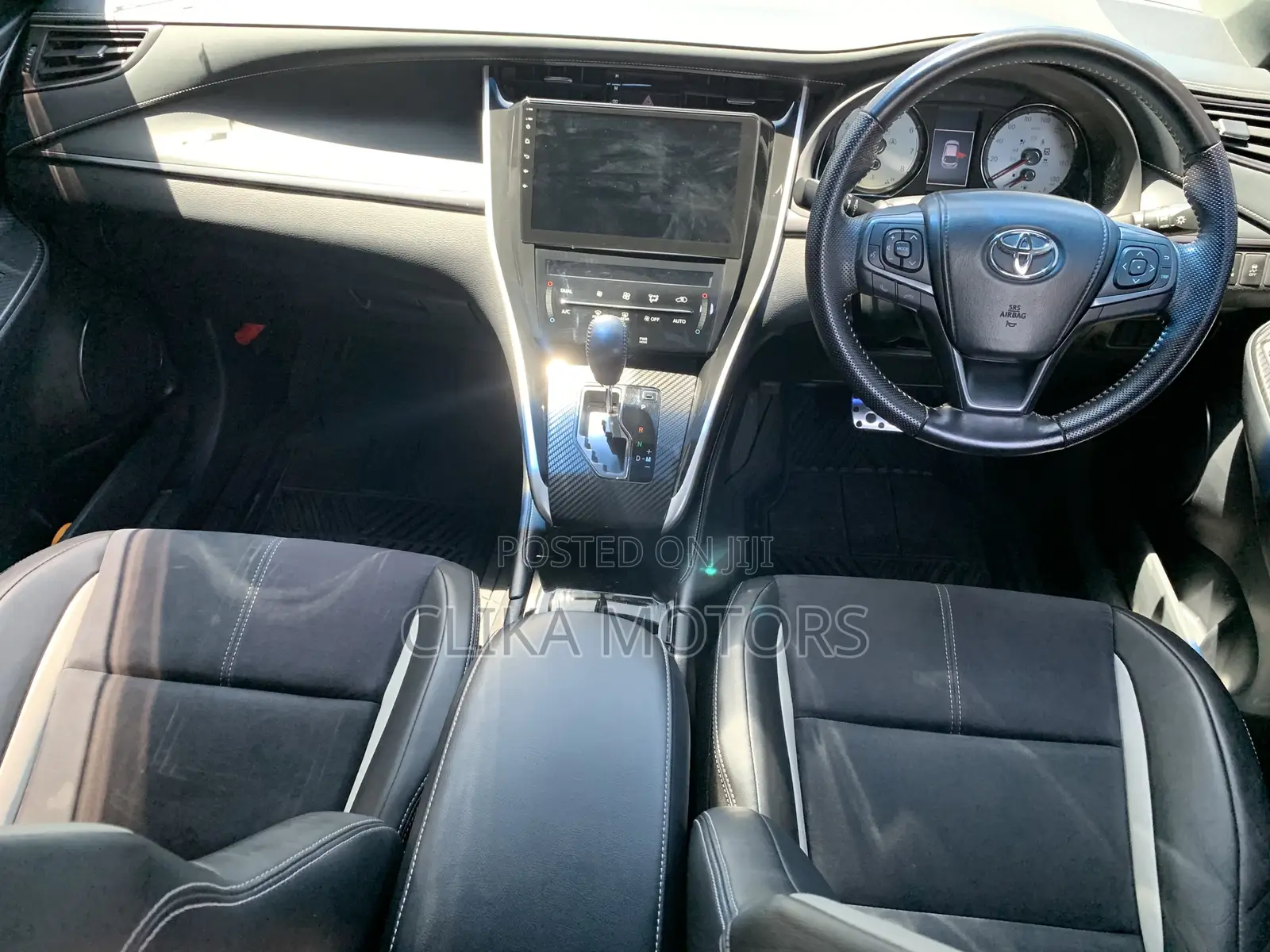 Toyota Harrier 2.0 4WD 2015 White