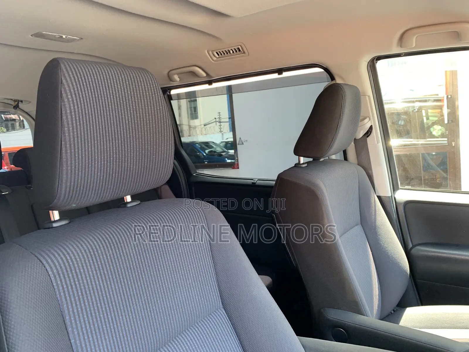 Toyota Noah 2.0 FWD (7 Seater) 2017 Black