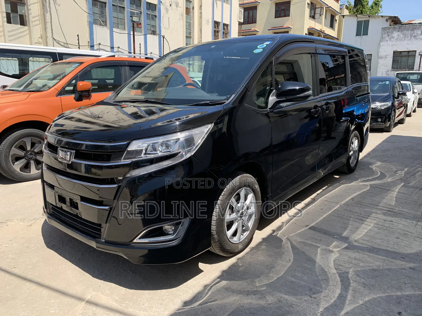 Toyota Noah 2.0 FWD (7 Seater) 2017 Black