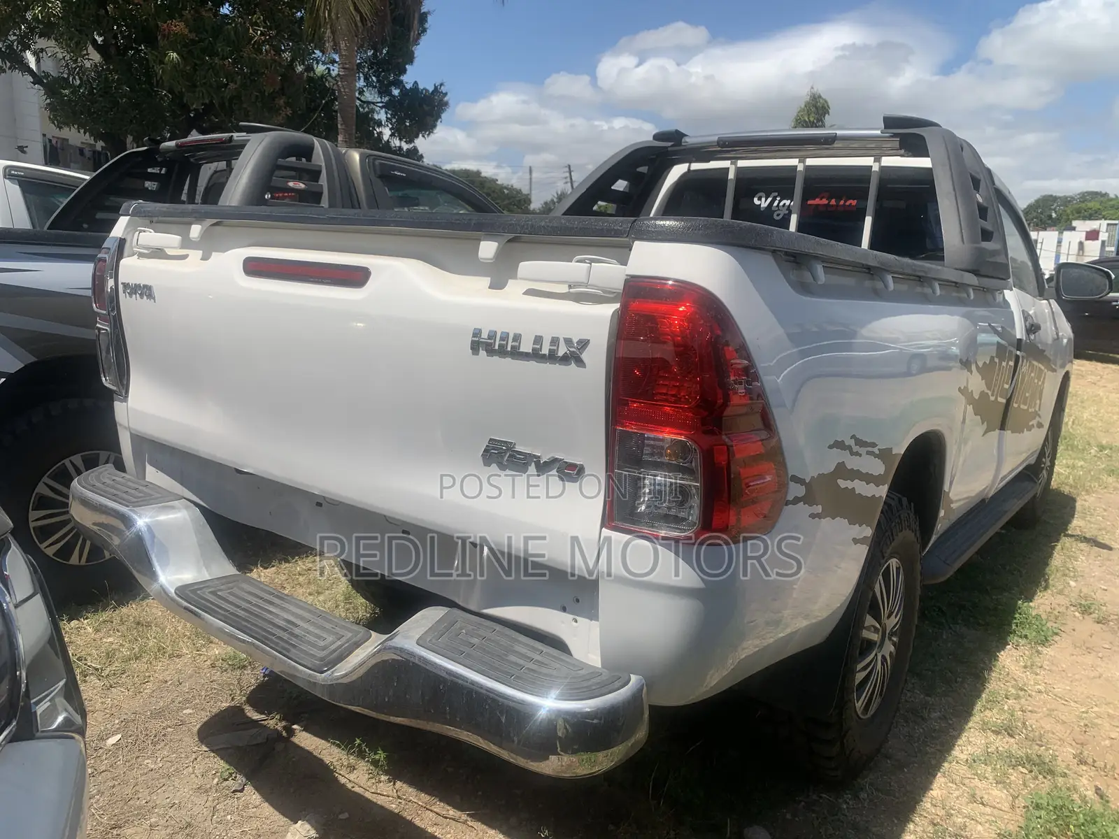 Toyota Hilux 2016 Off white